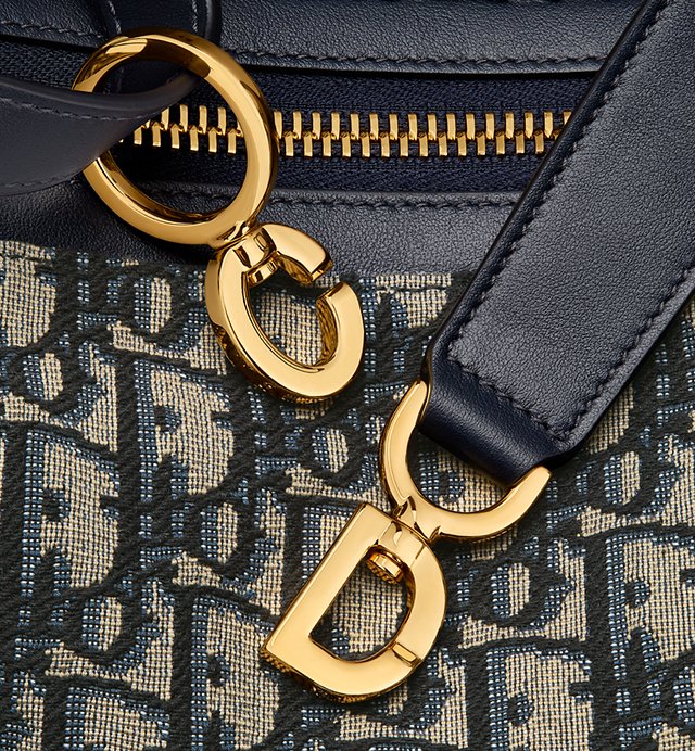 Medium D-Journey Bag