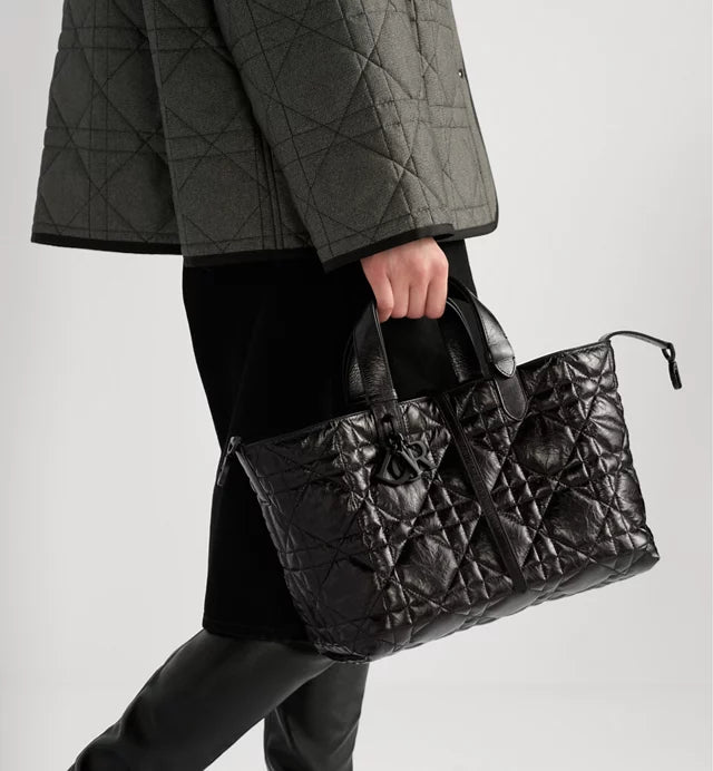 Medium Dior Toujours Bag black